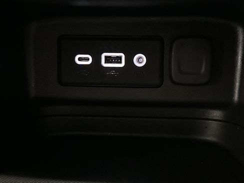 Used 2019 Chevrolet Equinox LT image 35