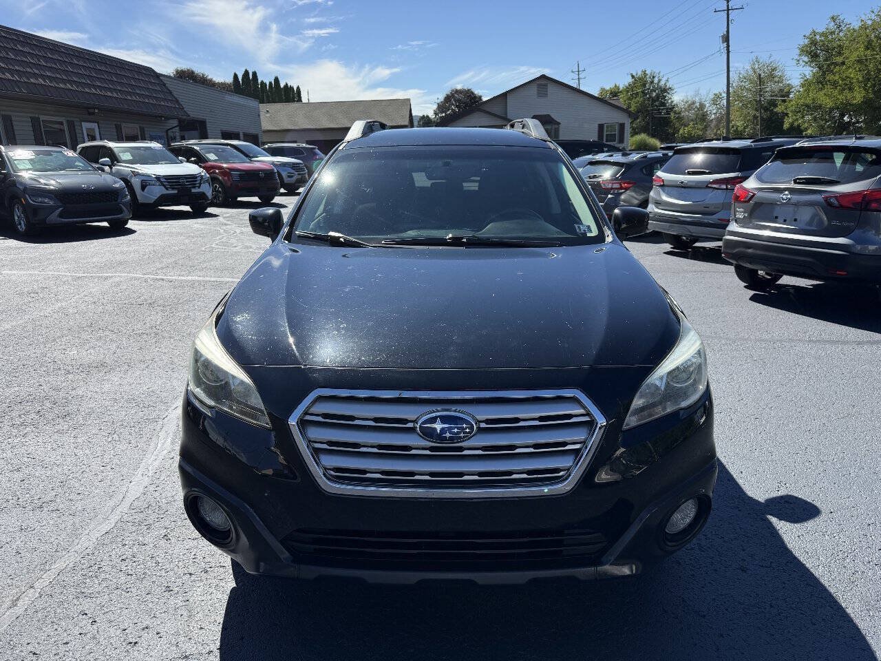 Used 2017 Subaru Outback 2.5i Premium AWD/4WD image 4