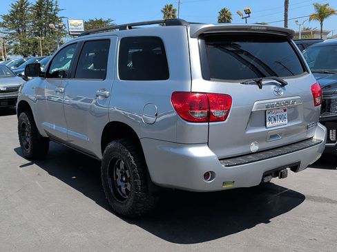 Used 2013 Toyota Sequoia SR5 w/ Sport Appearance Pkg AWD/4WD image 3