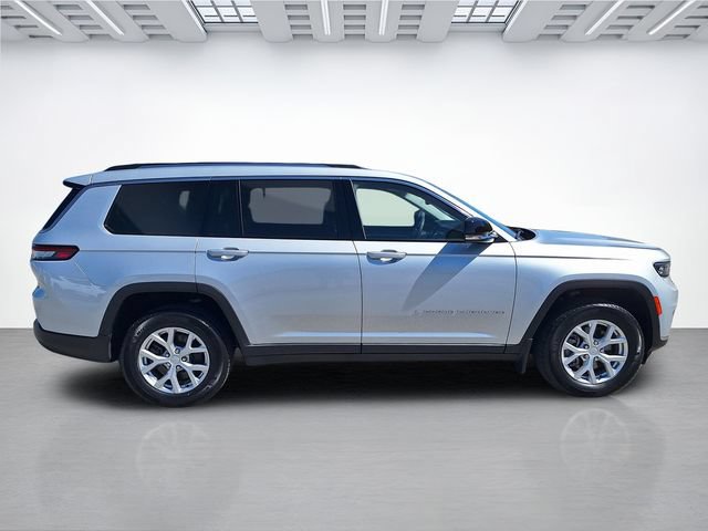 Used 2023 Jeep Grand Cherokee L Limited w/ Trailer Tow Group (B) AWD/4WD image 37