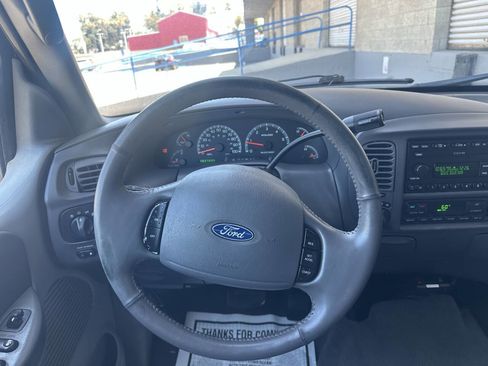 Used 2003 Ford F150 XLT AWD/4WD image 12
