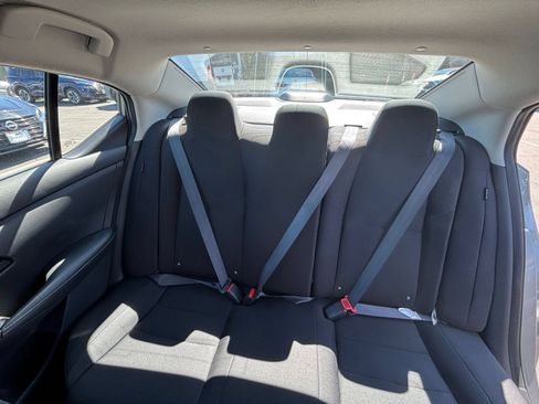 Used 2025 Nissan Sentra S FWD image 33