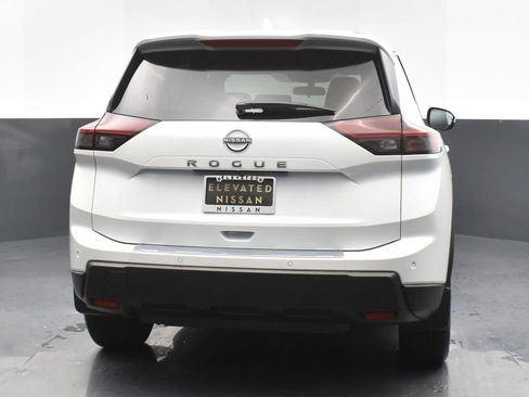 New 2026 Nissan Rogue SV w/ Cold Weather Package image 27