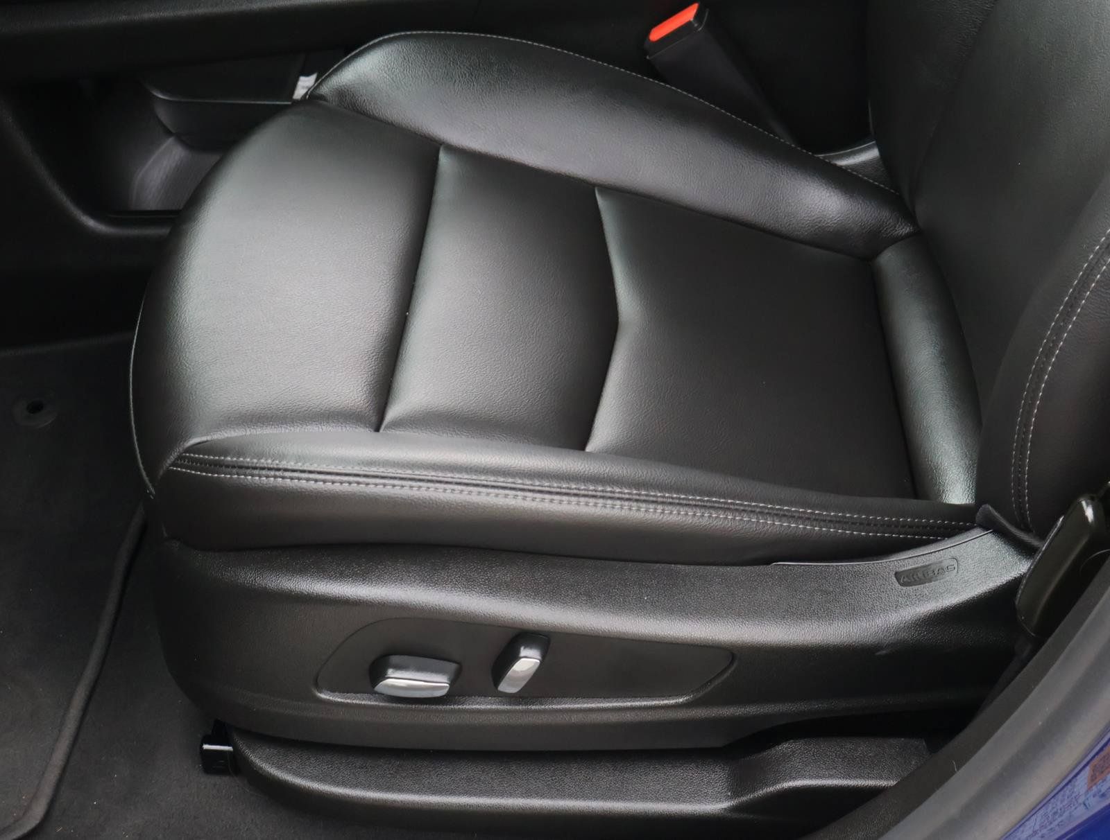 Used 2025 Cadillac XT6 Luxury FWD image 19