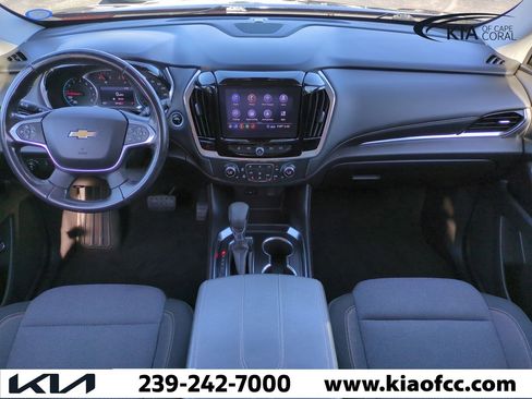 Used 2021 Chevrolet Traverse LT image 15
