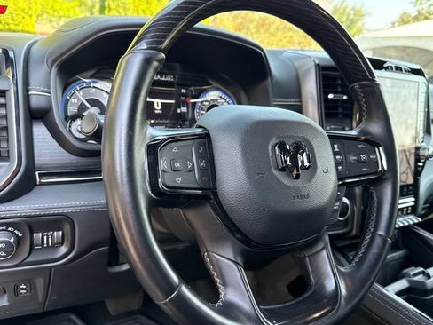 Used 2022 RAM 1500 Limited AWD/4WD image 15