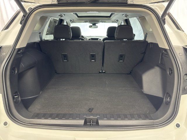 Certified 2023 GMC Terrain SLE w/ Driver Convenience Package AWD/4WD image 24