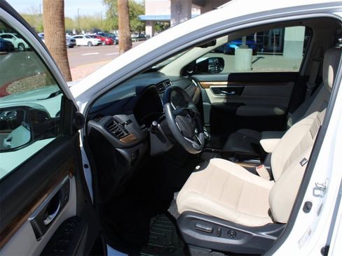 Used 2020 Honda CR-V Touring image 10