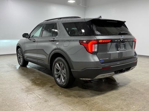 New 2026 Ford Explorer Active w/ Active Comfort Package image 6