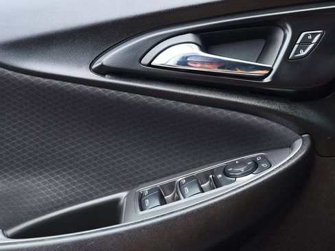 Used 2023 Chevrolet Malibu LT FWD image 40