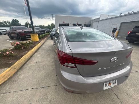 Used 2020 Hyundai Elantra Value Edition w/ Winter Weather Package FWD image 16