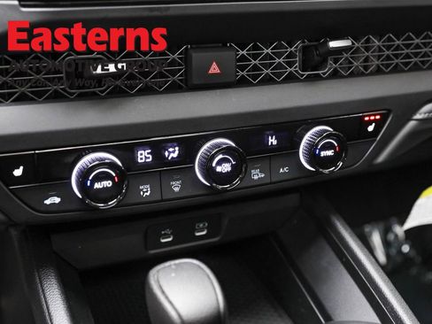 Used 2025 Honda Accord SE image 19