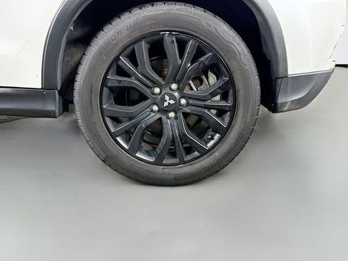 Used 2018 Mitsubishi Outlander Sport LE image 30