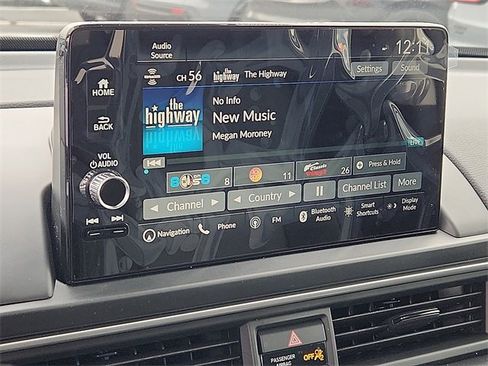 New 2025 Honda Pilot Touring image 17