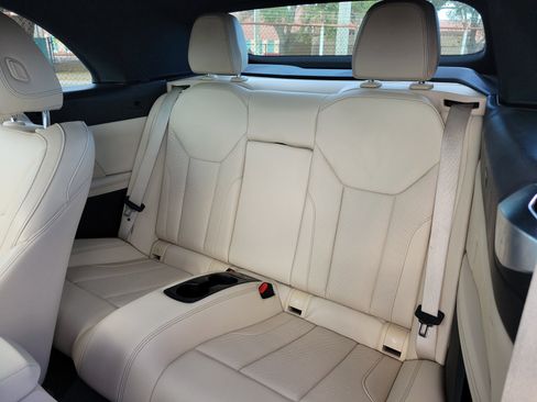 Used 2022 BMW 430i Convertible image 7