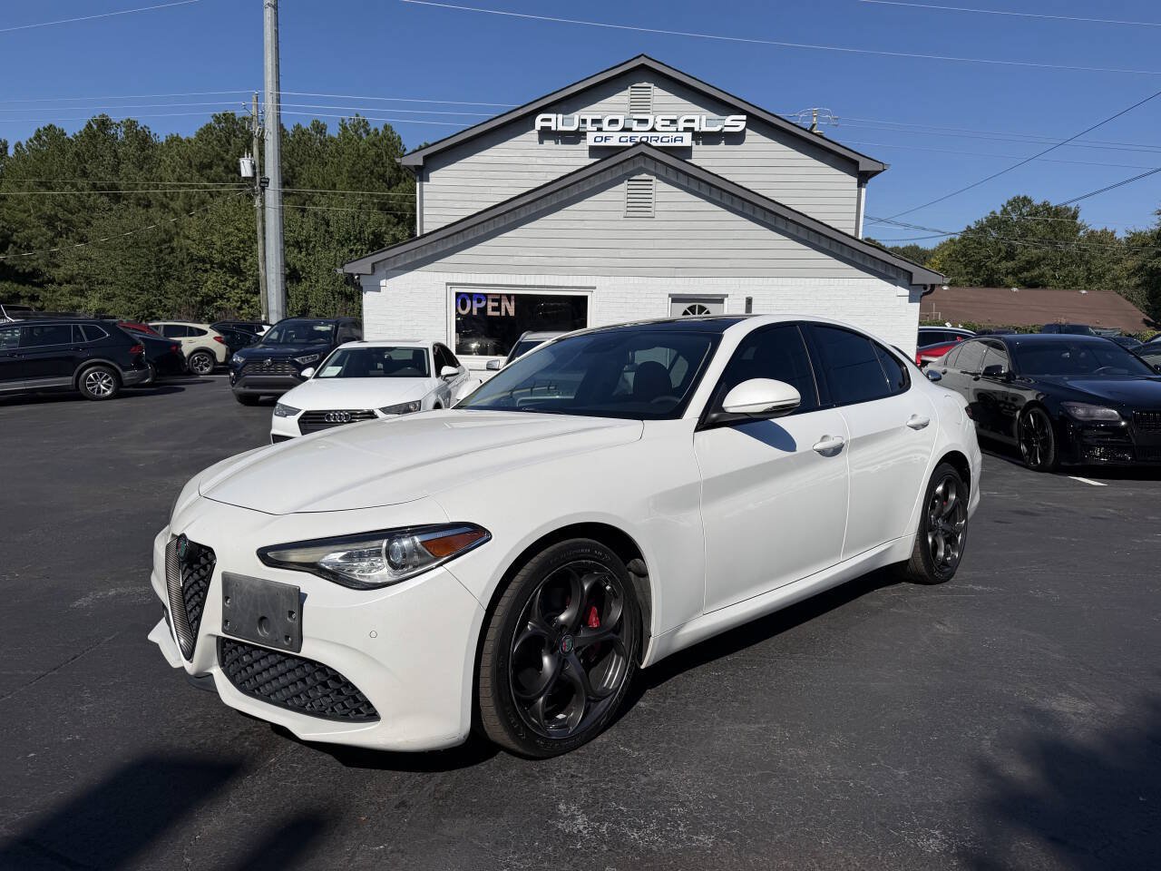 Used 2017 Alfa Romeo Giulia Ti w/ TI 19" Sport Package AWD/4WD image 1