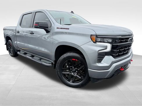 Used 2023 Chevrolet Silverado 1500 RST w/ Redline Edition image 2