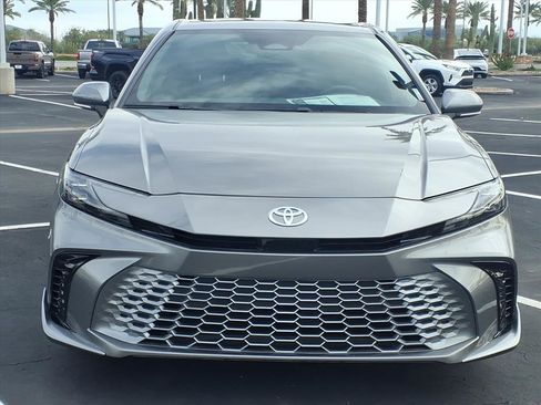 Used 2025 Toyota Camry XSE image 2