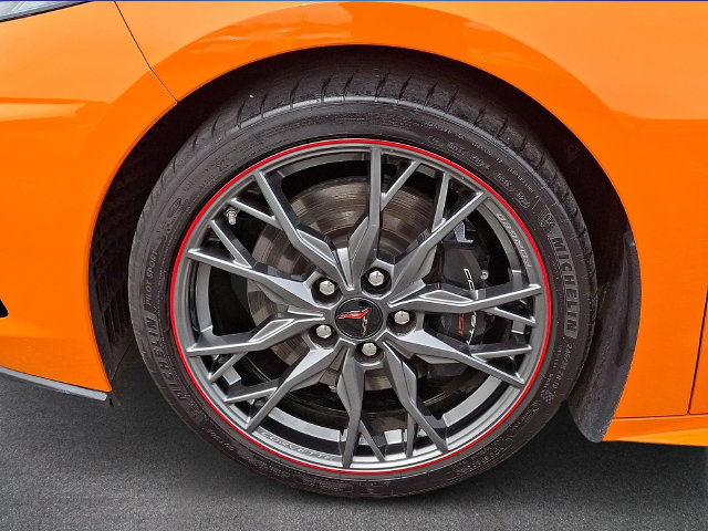 Used 2024 Chevrolet Corvette Stingray Premium Conv w/ Z51 Performance Package RWD image 7