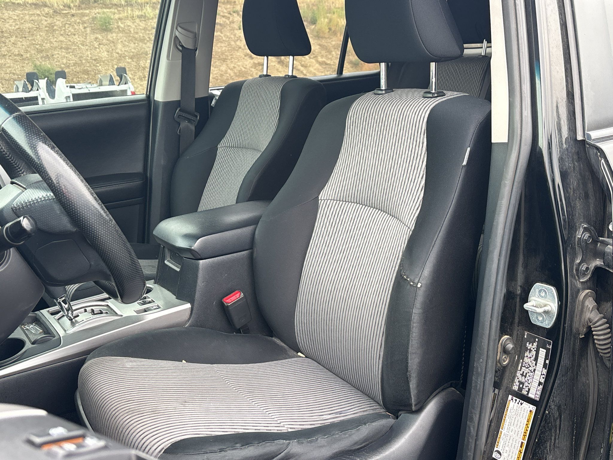 Used 2014 Toyota 4Runner SR5 AWD/4WD image 2