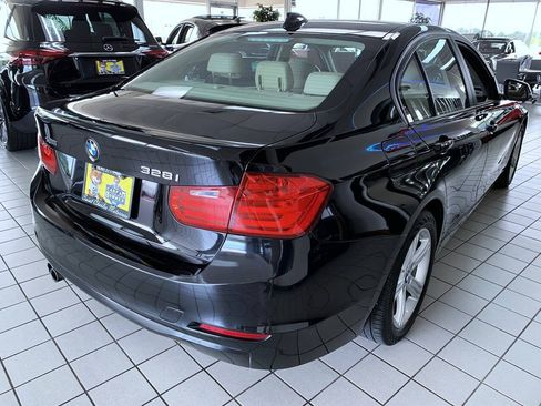 Used 2014 BMW 328i xDrive Sedan AWD/4WD image 5