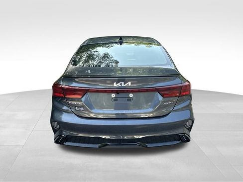 Used 2023 Kia Forte GT-Line w/ GT-Line Premium Package FWD image 4