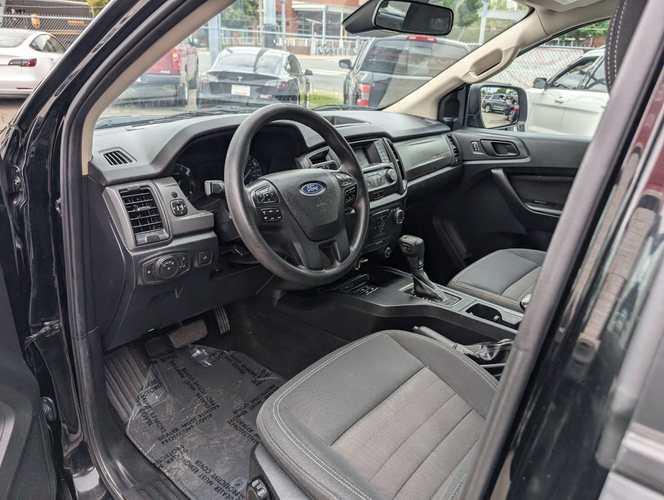 Used 2019 Ford Ranger XL w/ Equipment Group 101A Mid RWD image 12