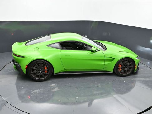 Used 2020 Aston Martin V8 Vantage Coupe image 41
