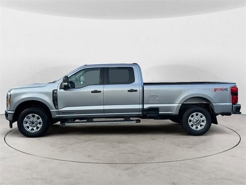 Certified 2024 Ford F350 XLT w/ 360-Degree Camera Package image 2