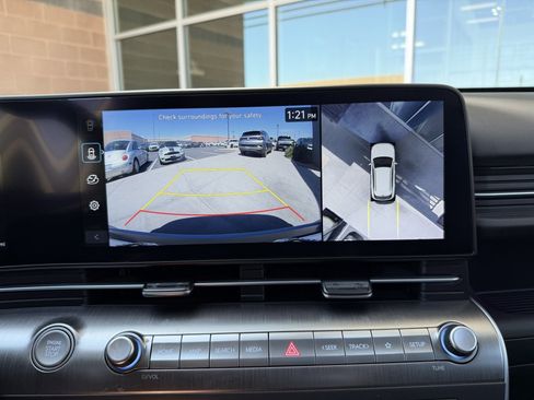 Used 2024 Hyundai Kona Limited FWD image 20