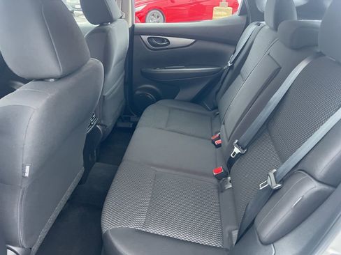 Certified 2022 Nissan Rogue Sport S image 9