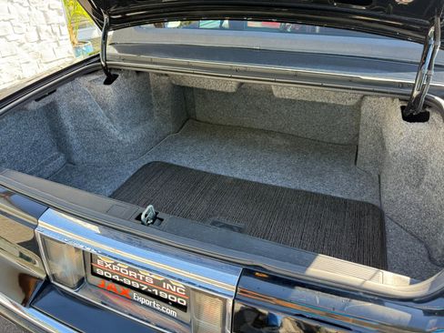 Used 1991 Cadillac De Ville Coupe image 19