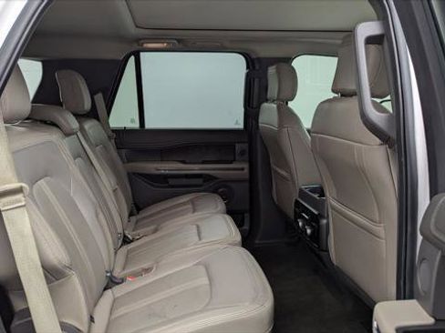 Used 2019 Ford Expedition Limited w/ Equipment Group 301A RWD image 19