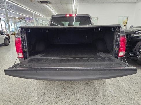 Used 2018 RAM 1500 Express image 40