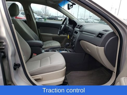 Used 2010 Ford Fusion SE image 19