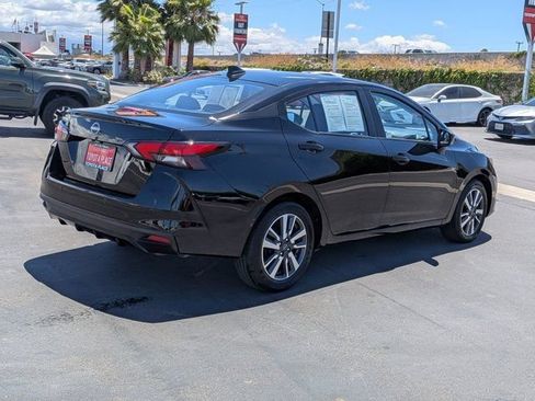 Used 2025 Nissan Versa SV FWD image 8
