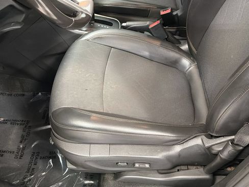 Used 2022 Chevrolet Trax LT w/ Driver Confidence Package AWD/4WD image 20