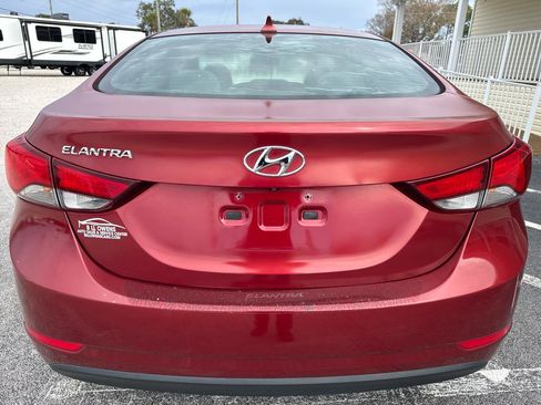 Used 2015 Hyundai Elantra SE w/ Option Group 02 image 4