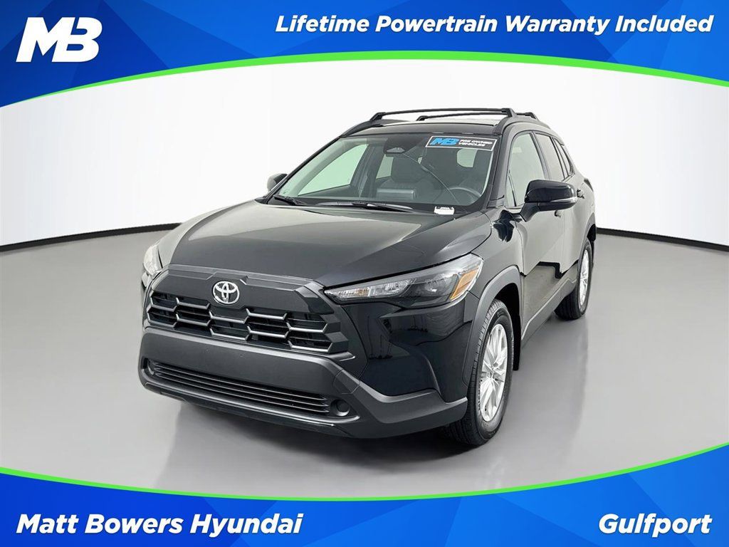 Used 2026 Toyota Corolla Cross LE FWD image 1