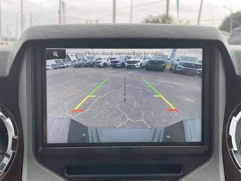 Used 2015 Ford F250 Lariat w/ Lariat Ultimate Package image 19