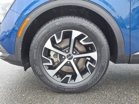 Used 2023 Kia Sportage EX image 8