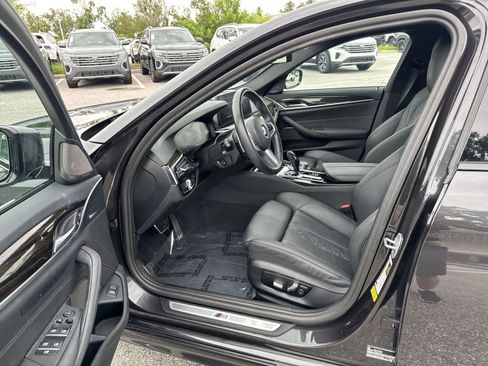 Used 2023 BMW 540i w/ M Sport Package RWD image 10