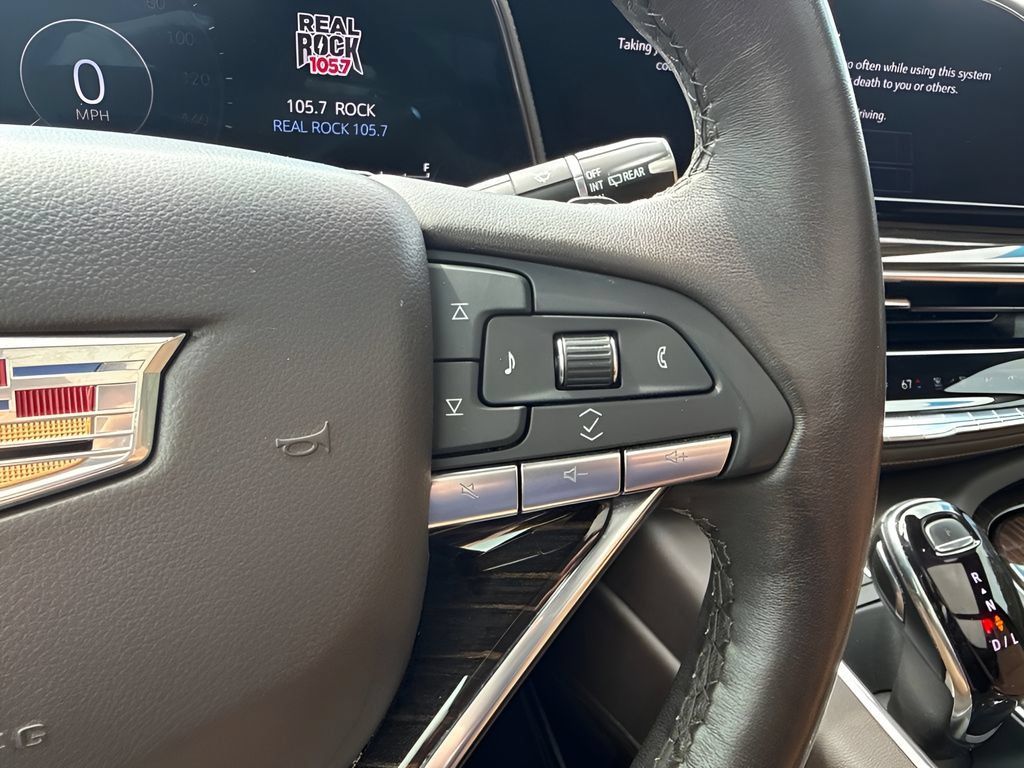 Used 2022 Cadillac Escalade Premium Luxury RWD image 19