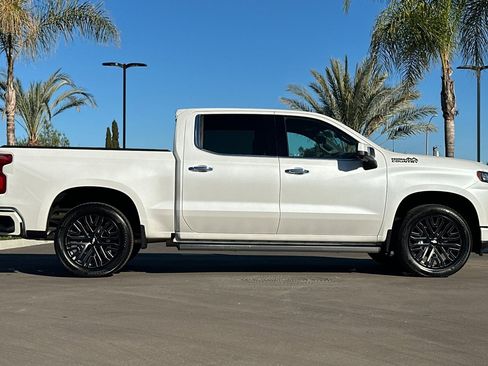 Used 2022 Chevrolet Silverado 1500 High Country w/ LPO, Dark Essentials Package image 3