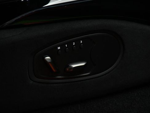 Used 2020 Aston Martin V8 Vantage Coupe RWD image 39