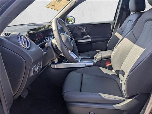 New 2026 Mercedes-Benz GLB 250 image 4