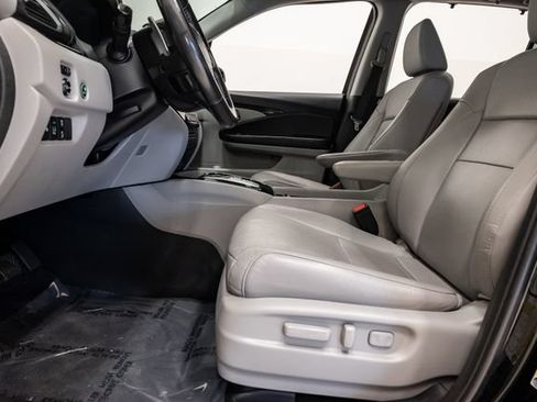 Used 2018 Honda Pilot Elite image 11