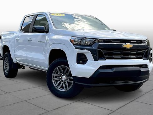 Certified 2024 Chevrolet Colorado LT w/ LT Convenience Package RWD image 3