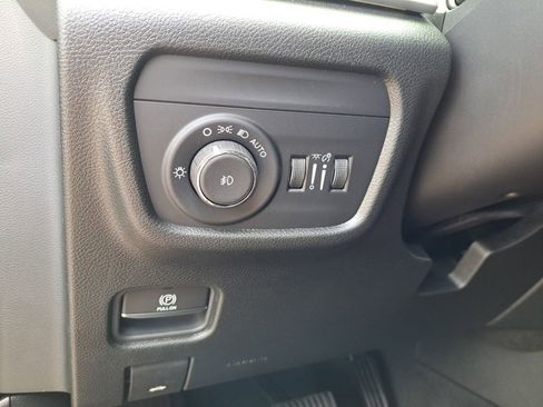 New 2025 Jeep Grand Cherokee L Limited w/ Black Appearance Package image 20