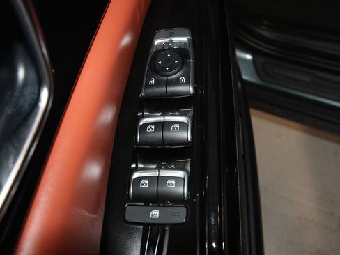Used 2022 Kia Carnival SX Prestige FWD image 6